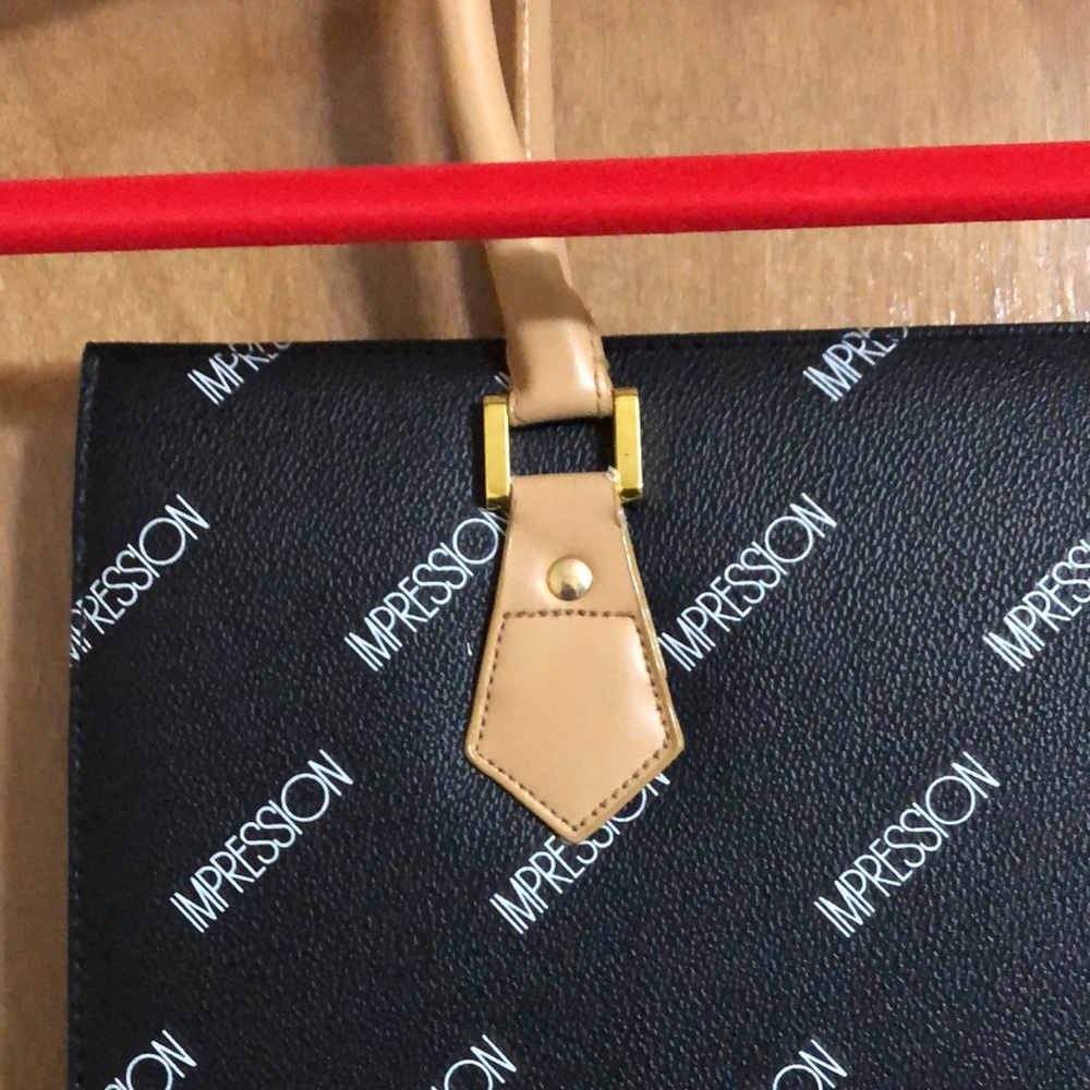 Impression Handbag - Picture 8 of 13